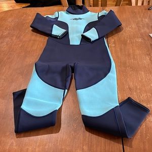 Size 10 - Kids Wetsuit (NEW)!